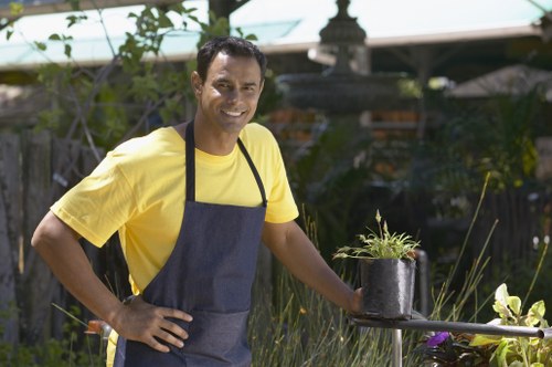 Garden maintenance complaint handling and review